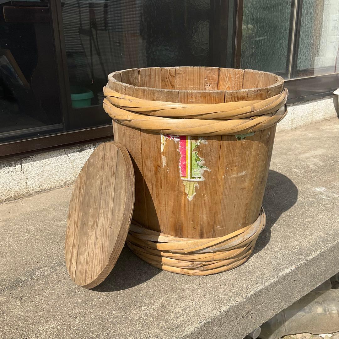 昭和レトロ 大型木樽 木製樽 漬け物樽 味噌樽 直径40cm - メルカリ