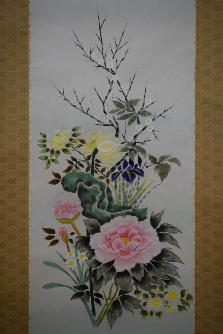 真作/横山香秋/四季草花図/桐共箱付/布袋屋掛軸HF-69 - メルカリ