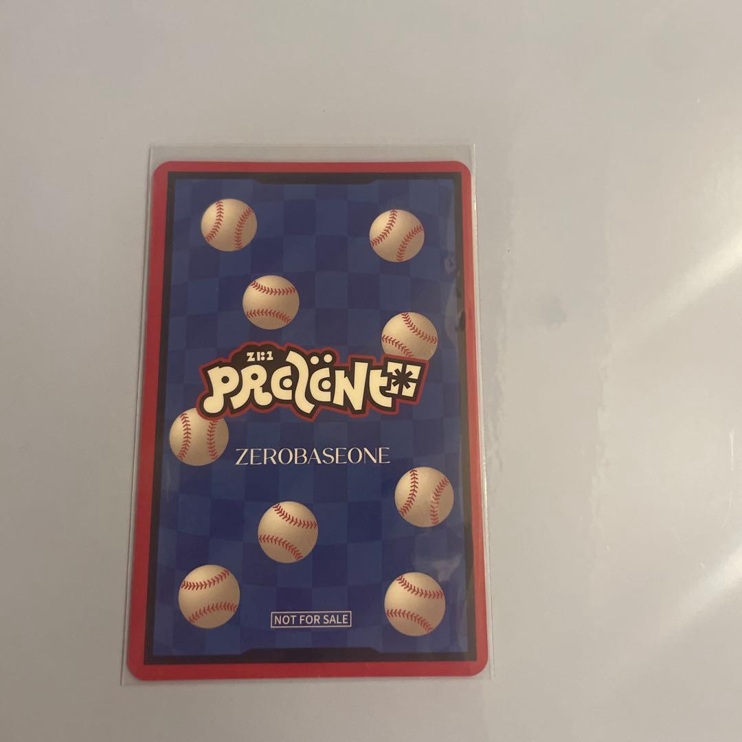 ZEROBASEONE キム・ジウン トレカ present オフイベ ラキドロ - メルカリ