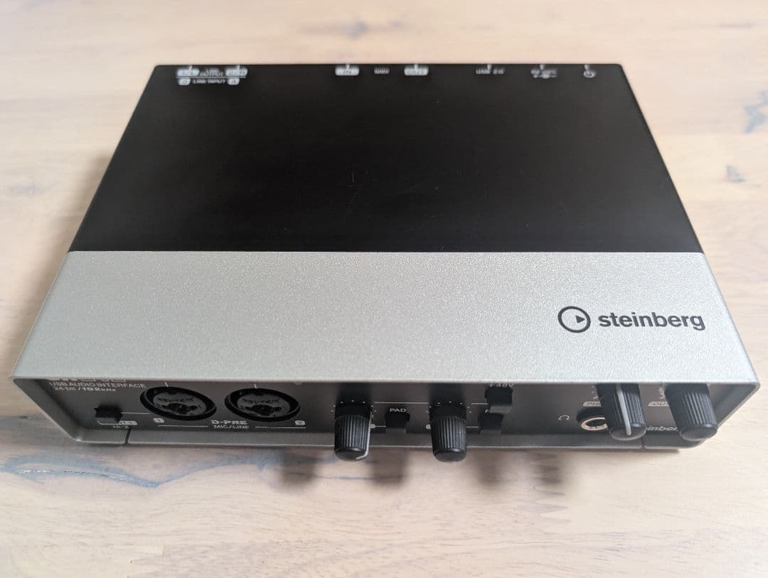 Steinberg UR242 USBオーディオインターフェイス 4イン2アウトDSPミキサーを搭載した24bit/192kHz対応のUSBオーディオ