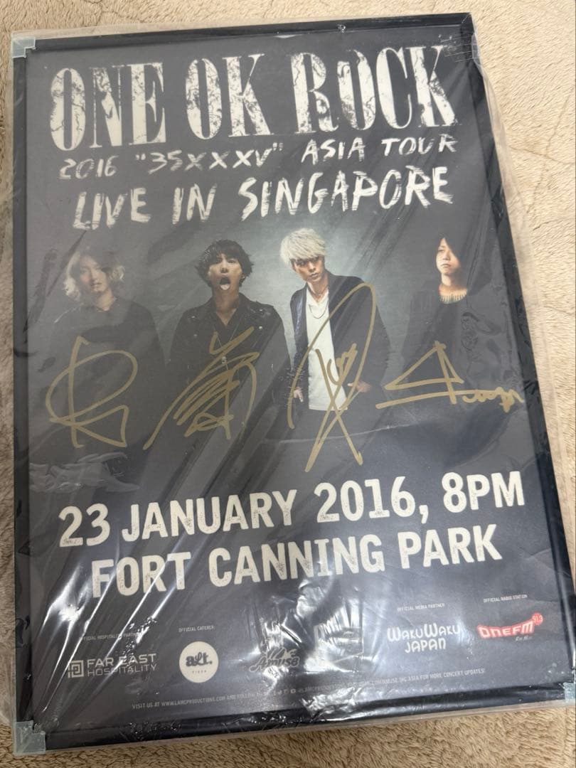 【匿名配送】one ok rock ポスター　サイン 2026年最新】One ok rock サイン ポスターの人気アイテム - メルカリ
