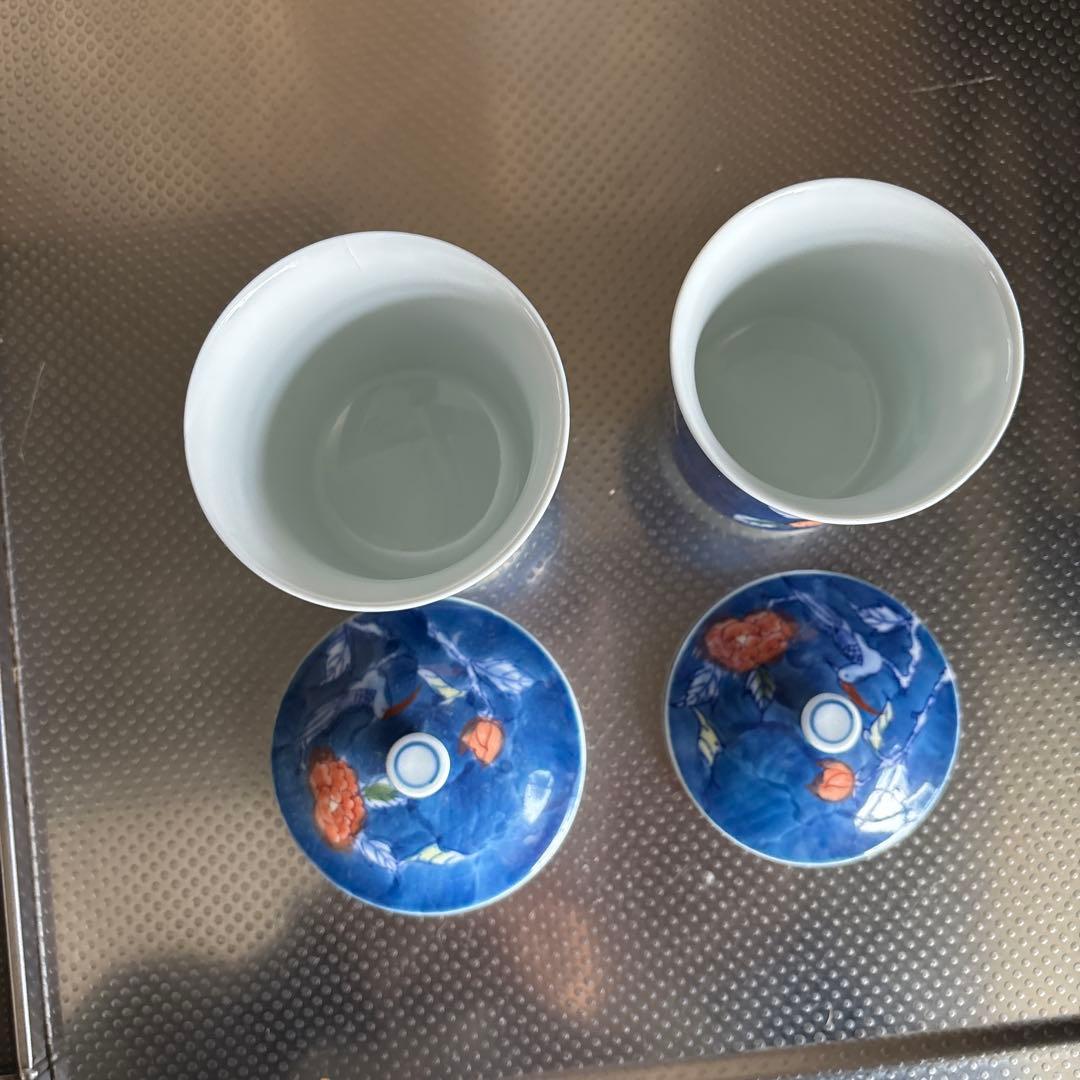有田焼【源右衛門窯印】青色の花模様の蓋付き湯飲み2個セット - メルカリ