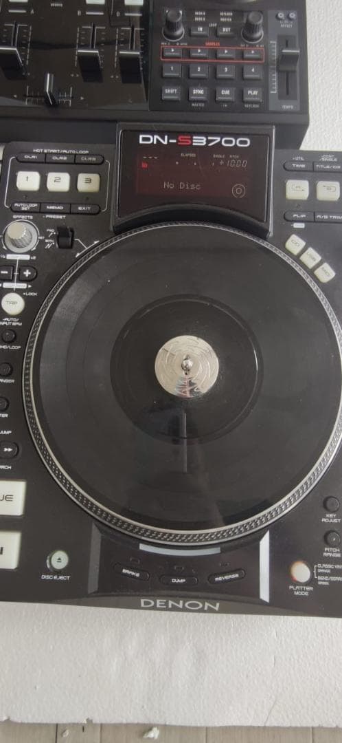 2x DENON DN-S3700 + 1x tracktor S1 DENON DN S3700 2x 1x Tracktor 33/45