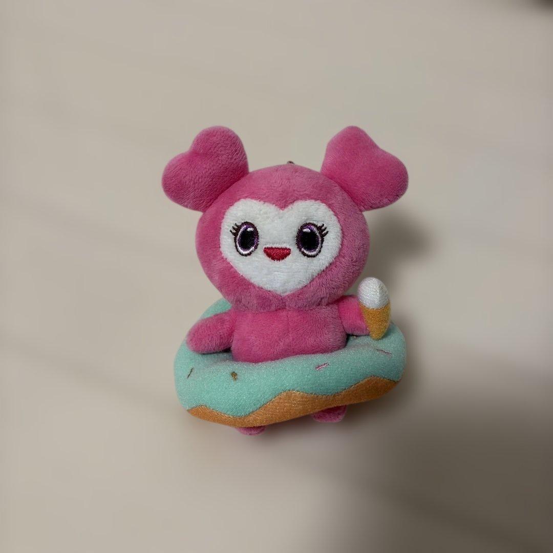 twice ラブリー バッグチャーム キーホルダー - メルカリ