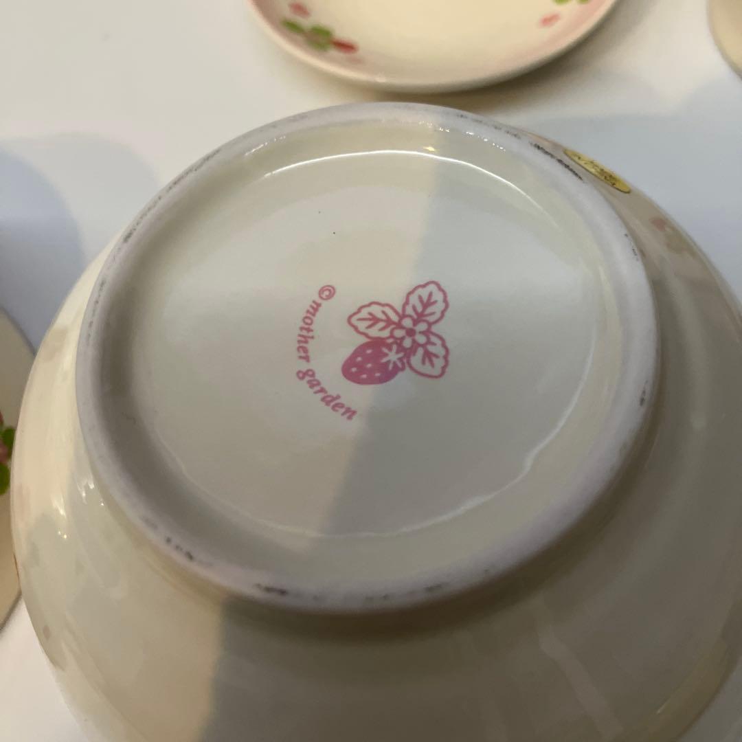 未使用 マザーガーデン 陶器 食器9点セット いちご柄 - メルカリ