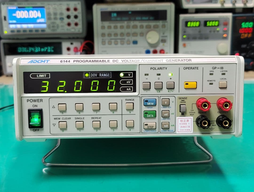 ADVANTEST プログラマブル 直流電圧/電流発生器