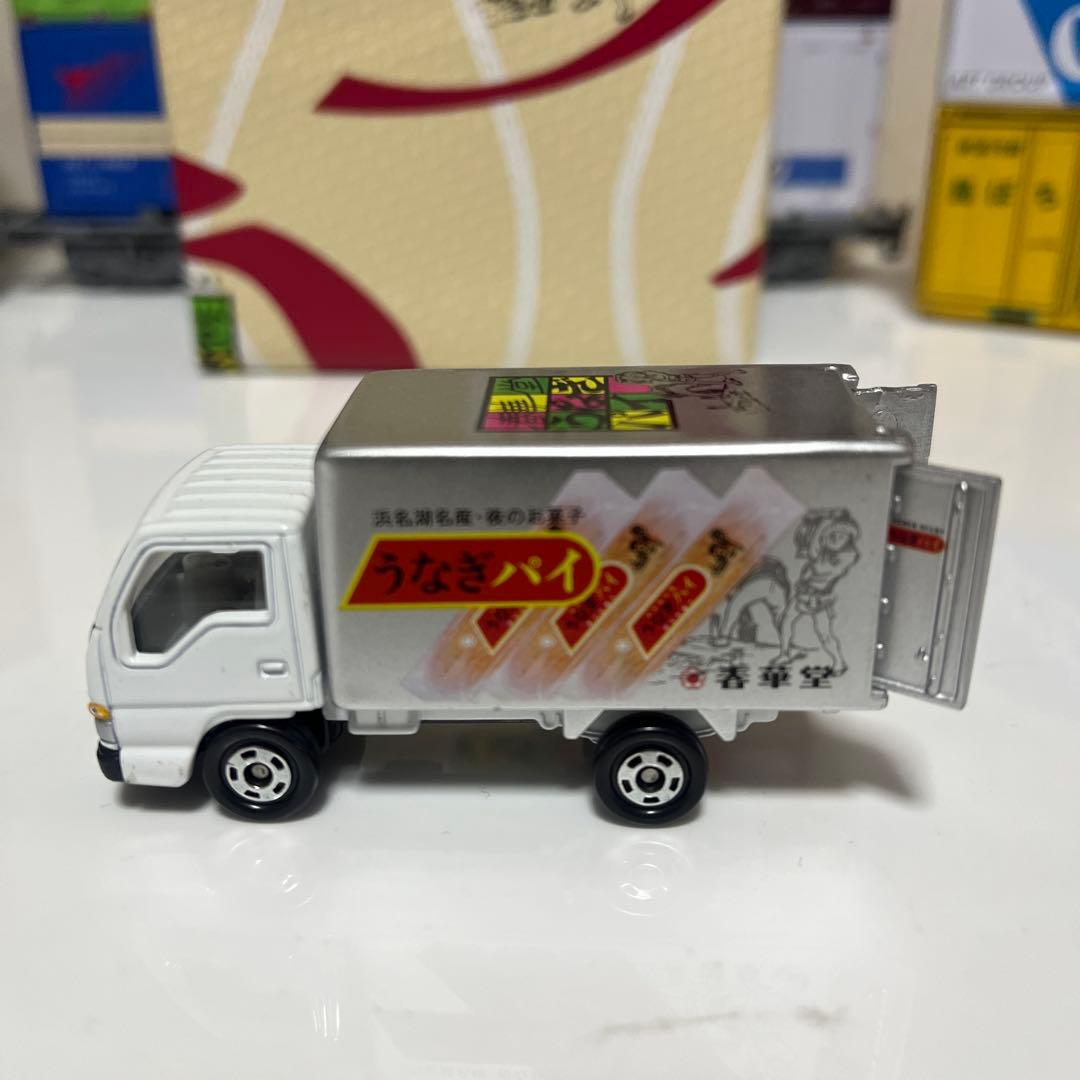 トミカ 春華堂配送車2台