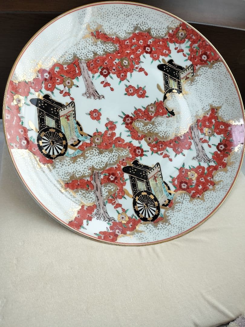 有田焼 秀峰 額皿 大皿 絵皿 御所車 梅 46㎝ - メルカリ
