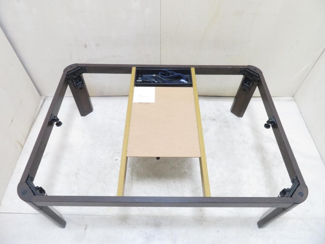 ニトリ 家具調こたつ アングル 105 DBR 105×75cm 掛布団付き - メルカリ