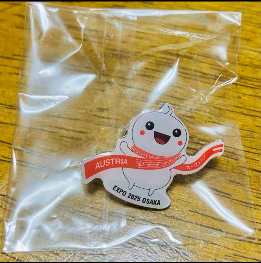 大阪関西万博 オーストリア パビリオン キャラクター 赤白赤
