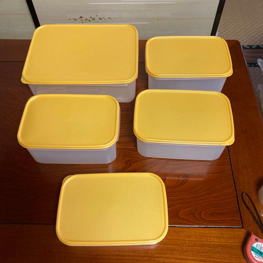 タッパウェアMMダブル1つとMMワイド3つとハーフワイド１つイエロー5点新品 ビンテージ】日本製Tupperware（タッパーウェア） デュエット イエロー