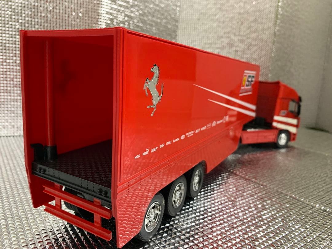 約50㌢F1 フェラーリ トランスポーター スクーデリアフェラーリ1/32
