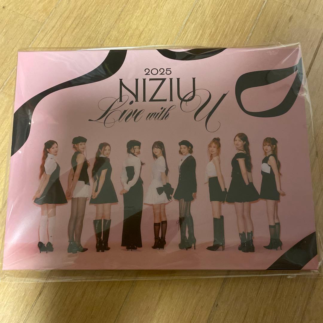 niziu トレカケース ラントレケース - メルカリ