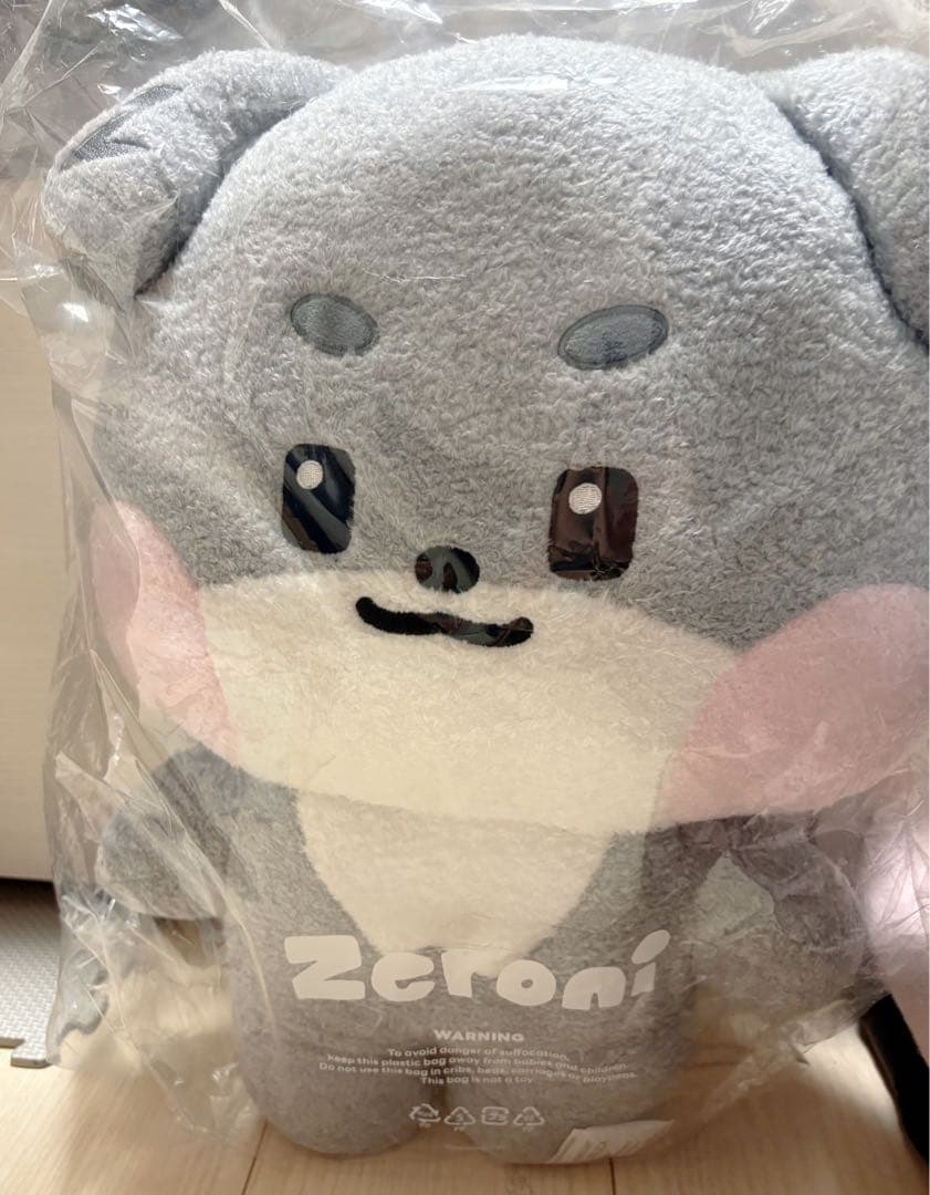 zeroni ゴニニ フラット ぬいぐるみ ゼベワン パクゴヌク のライン