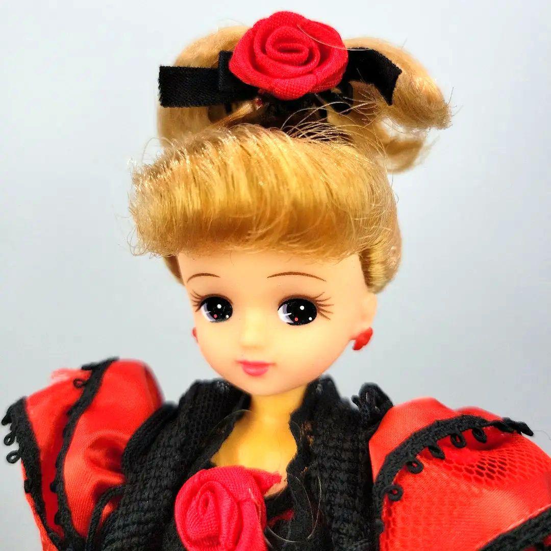 □日本製 1992年 リカちゃん 誕生25周年記念ワールドリカちゃん