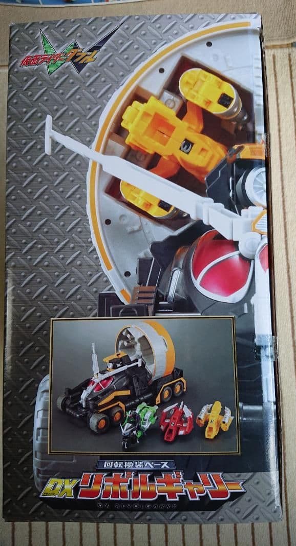 仮面ライダーW 回転換装ベース DXリボルギャリー BANDAI - メルカリ