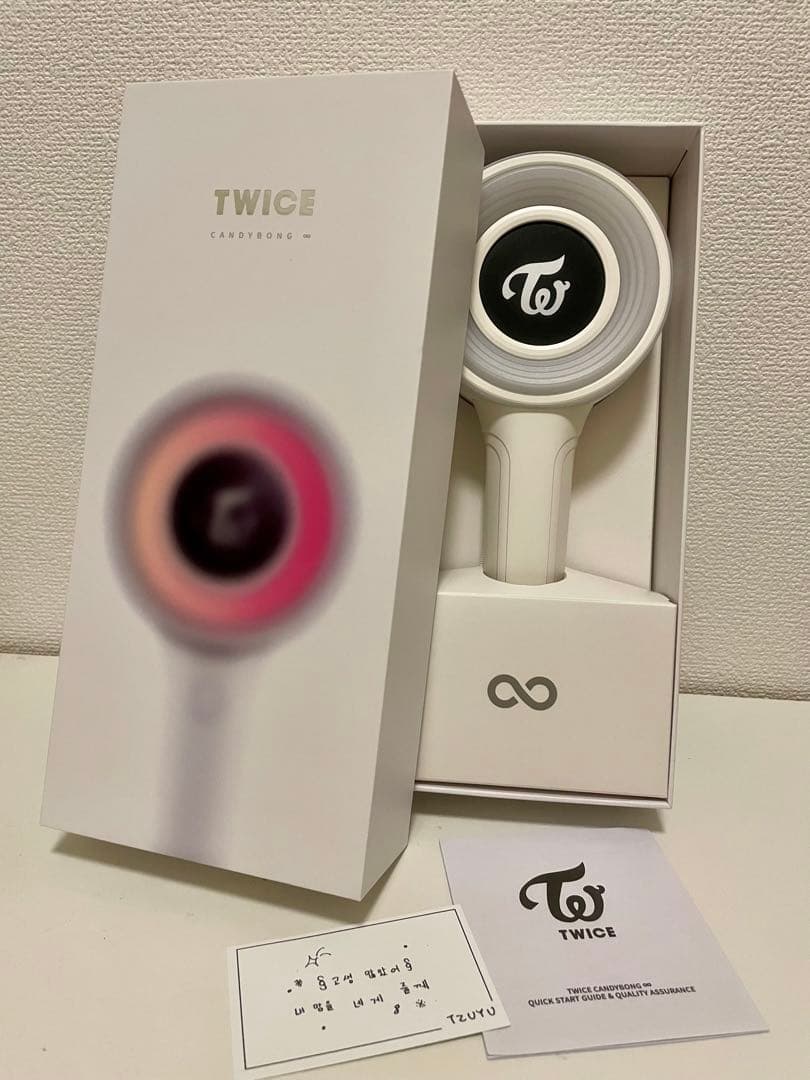 TWICE ペンライト CANDYBONG∞ FC継続特典ペンライトリング付 - メルカリ