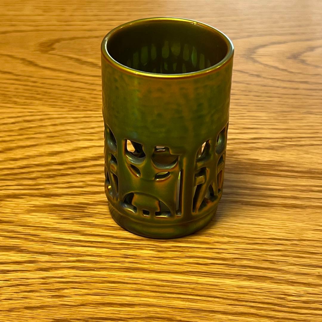 ハンガリー ZSOLNAY（ジョルナイ社）透かし模様のエオシン釉花瓶 <中古