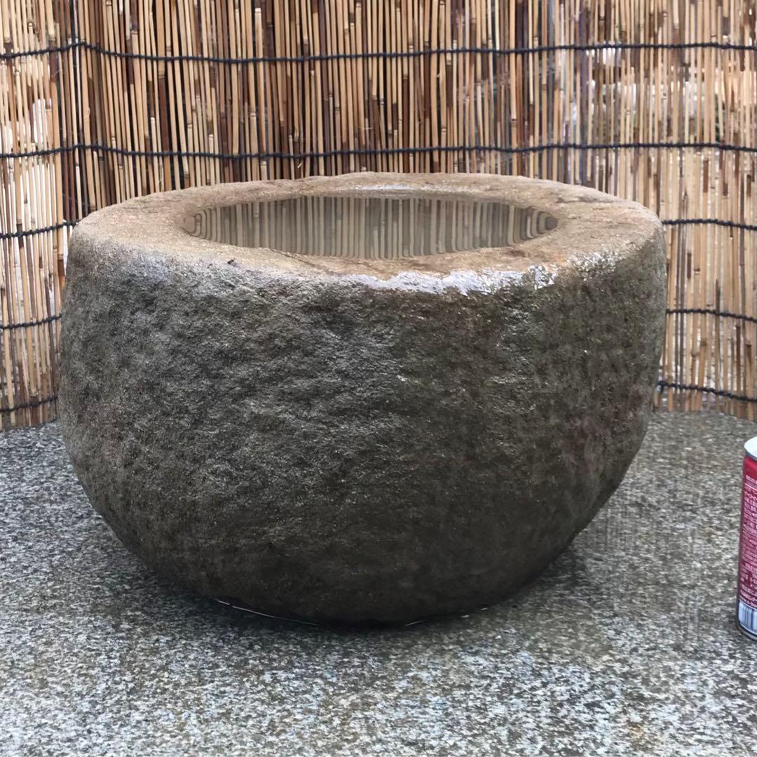 天然自然石・水鉢・縁先手水鉢・蹲】庭石オブジェ置物箱庭ガーデニング