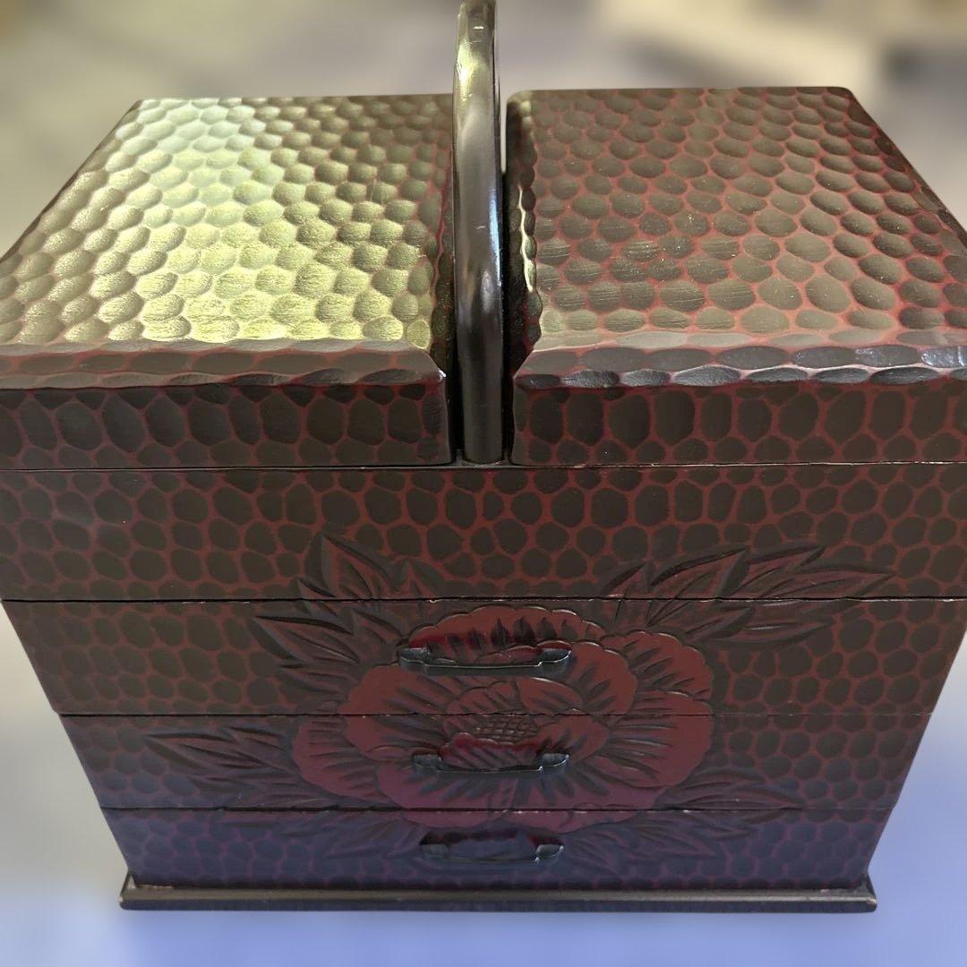 鎌倉彫り木製木彫り漆塗り裁縫箱 鎌倉彫 お針箱 昭和初期の木製アンティーク