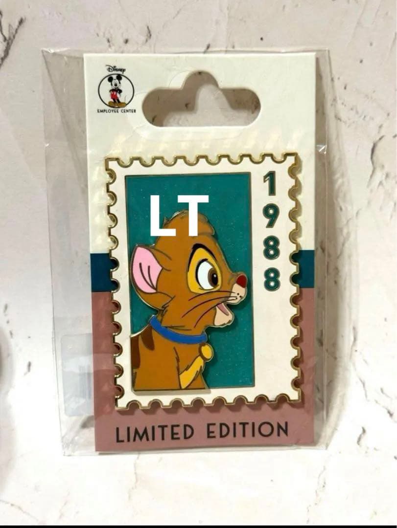 DEC stamp pin Oliver オリバー　ピンバッジ オリバーoliverピンバッジ｜DEC stamp pin Oliver オリバーピンバッジ