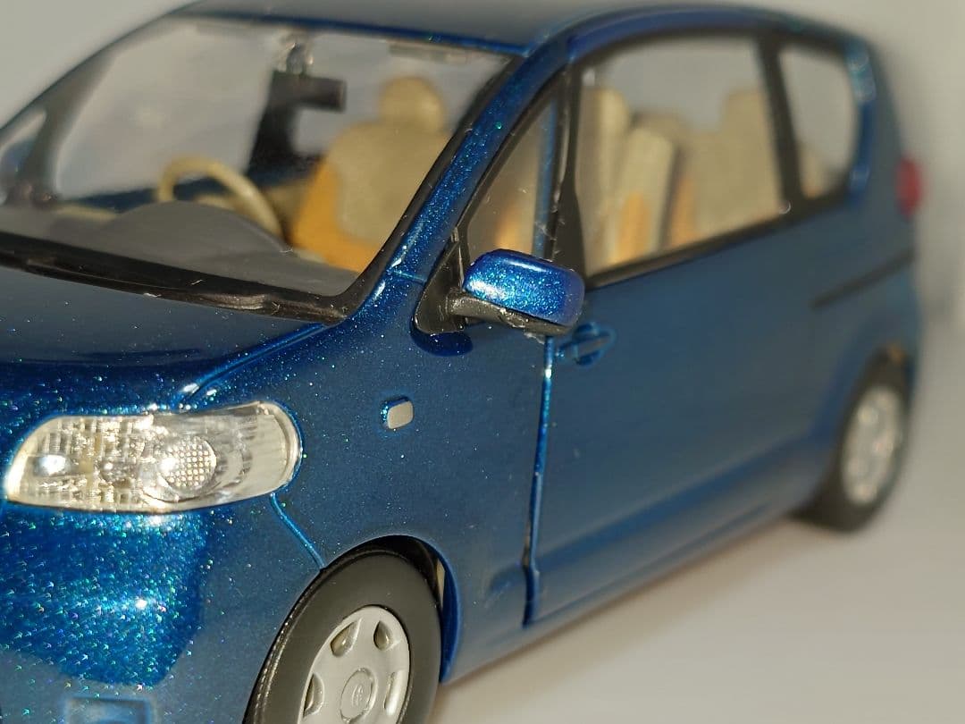 トヨタ ポルテ 初期型 カラーサンプル ミニカー ブルー 1/30 - メルカリ