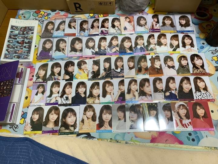 秋元真夏　生写真　61コンプ Amazon.co.jp: 乃木坂46 秋元真夏 ハーフジップ 生写真 コンプ 検 web