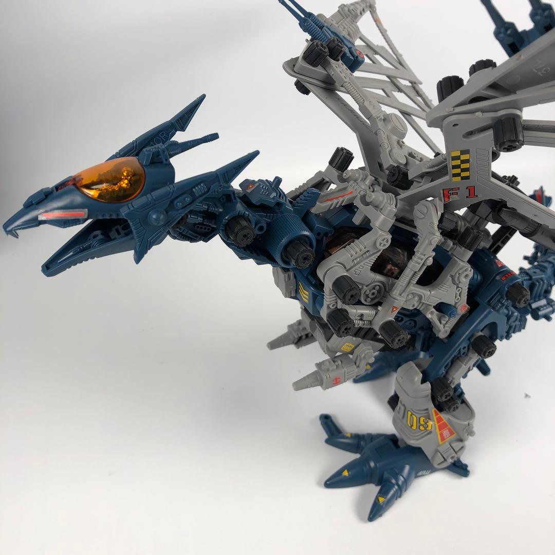 TOMY ゾイド サラマンダー 翼竜型 戦闘爆撃機械獣 RPZ-01 - メルカリ