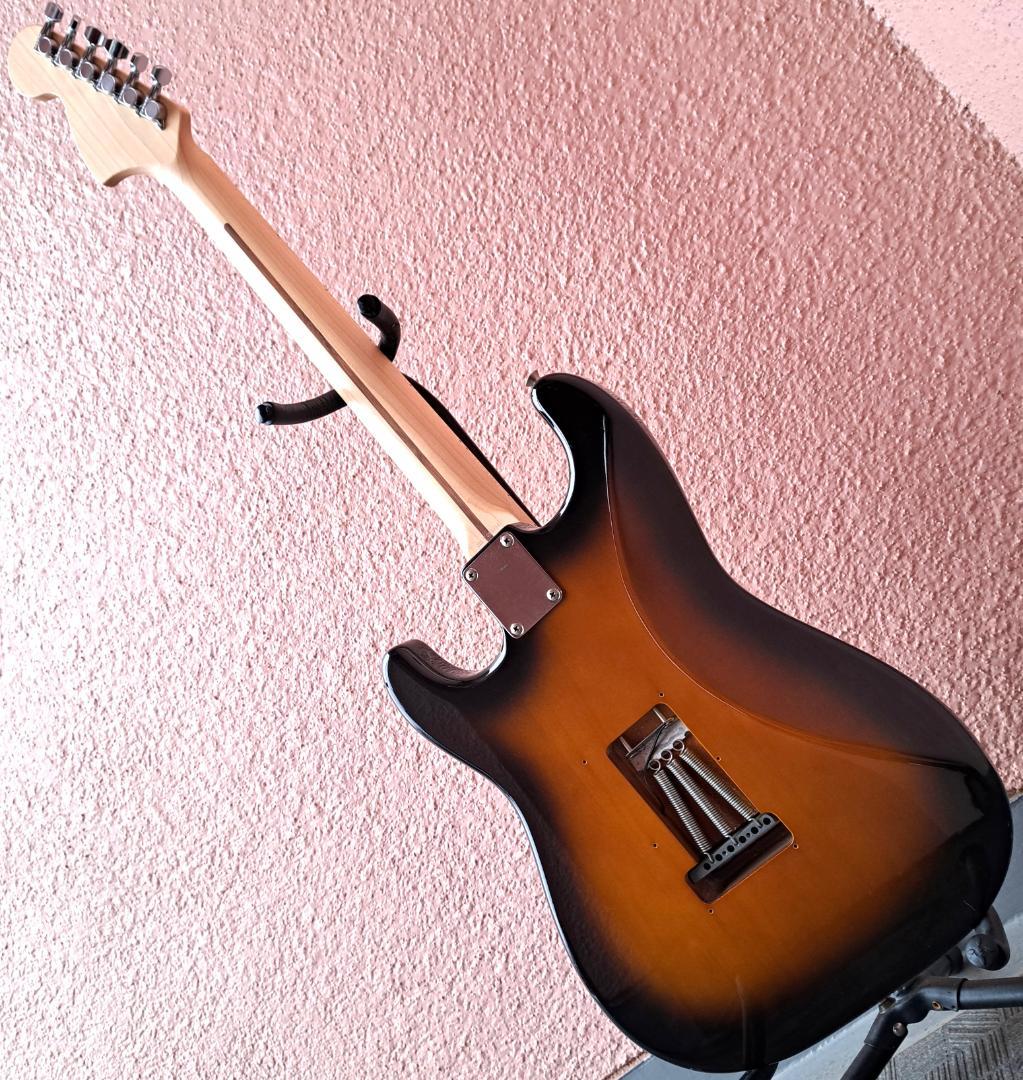 □Fender Japan ST 57 Stratocaster ラージヘッド - メルカリ