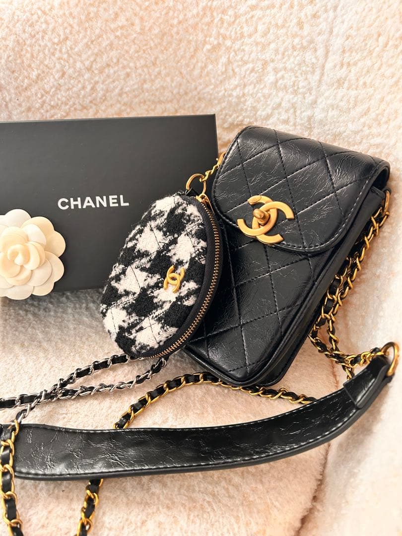 CHANEL ノベルティ 携帯ポシェット 千鳥格子 - メルカリ