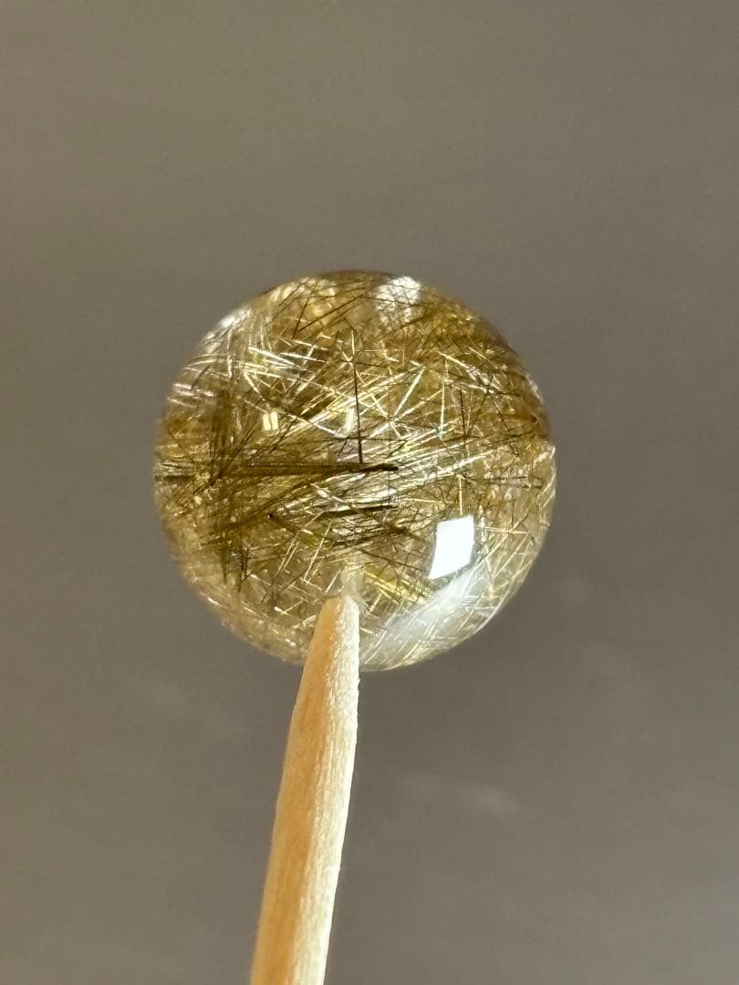 シルバールチル　粒　14.1mm トップクオリティ　水晶透明　貫通穴あり　パーツ