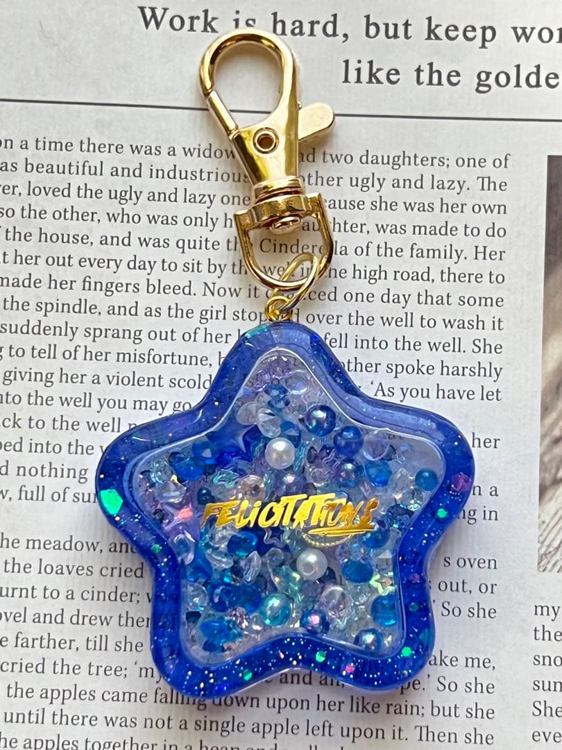 レジン シェイカー シャカシャカキーホルダー オイルなし 星型 星空