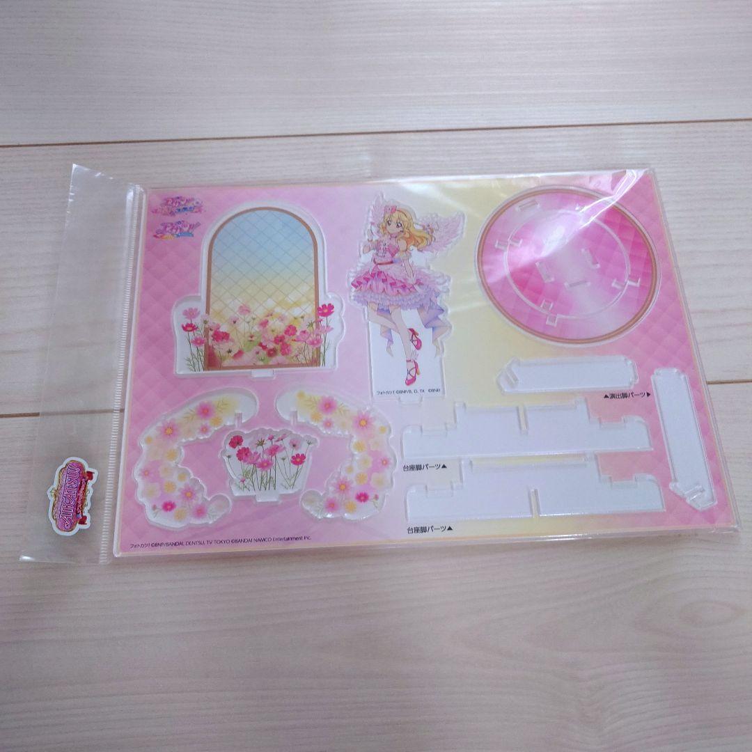アイカツ　アクリルアートスタンド　星宮いちご Amazon.co.jp: アイカツ 星宮いちご アクリルアートスタンド