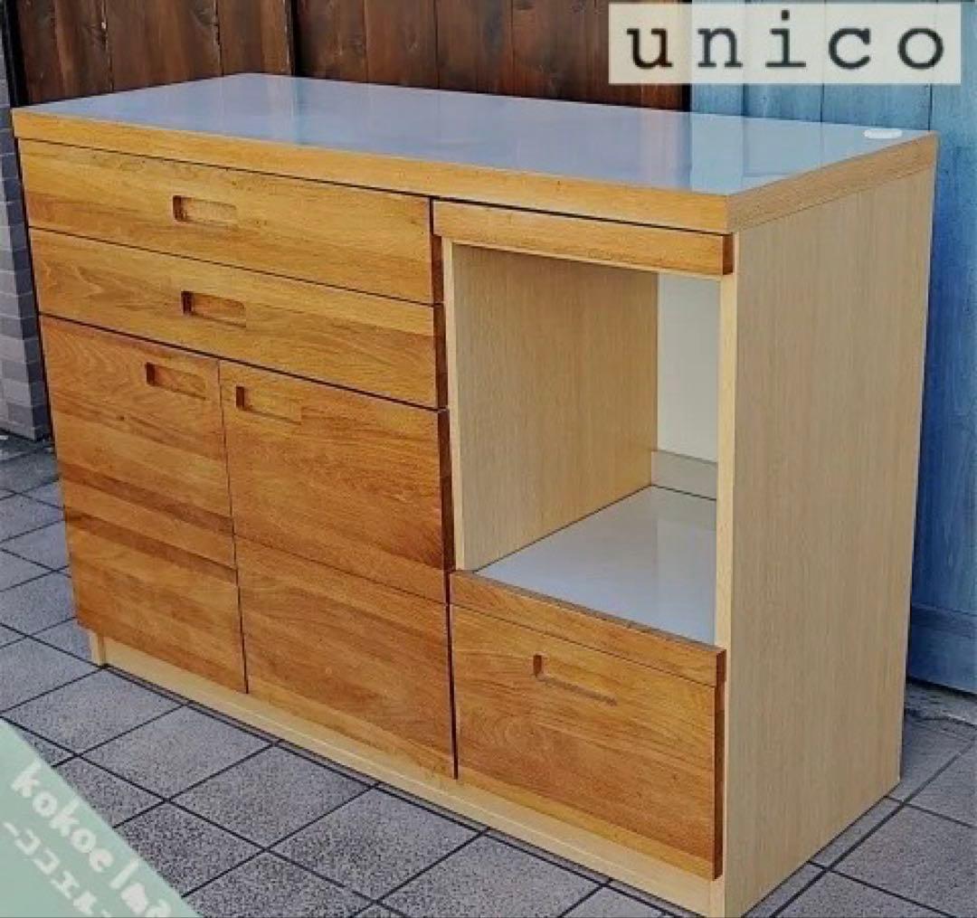 unico hutte ヒュッテ　カップボード　木製食器棚　キッチン収納 人気のunico(ウニコ)よりHUTTE(ヒュッテ)シリーズ のキッチンボード
