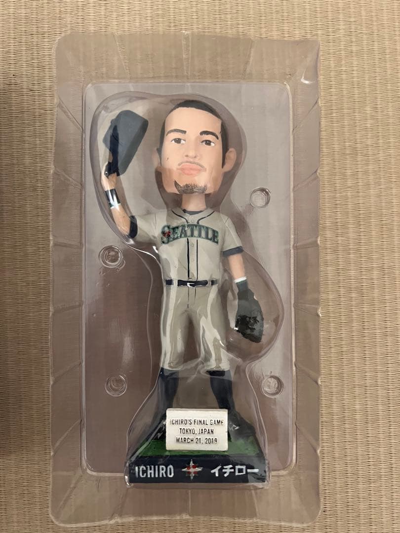 イチロー選手　ボブルヘッド　引退試合記念品 mlb-190410icb01_1.jpg