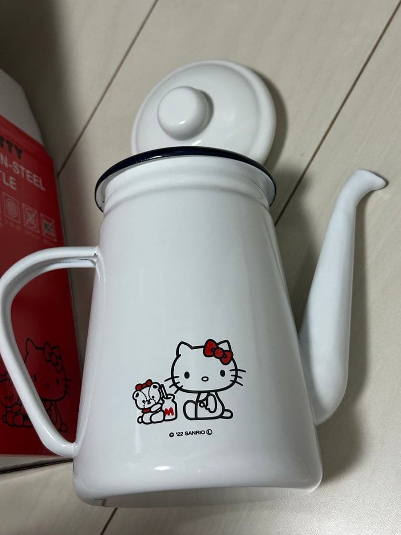【新品】HELLO KITTY ドリップケトル 1.1L【ホーロー】