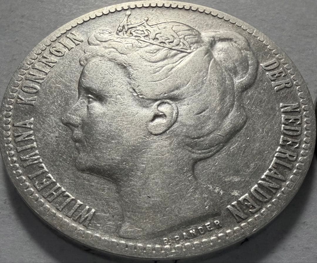 ケ*チ様 1904年オランダ 1ギルダー 銀貨 ウィルヘルミナ女王 - メルカリ