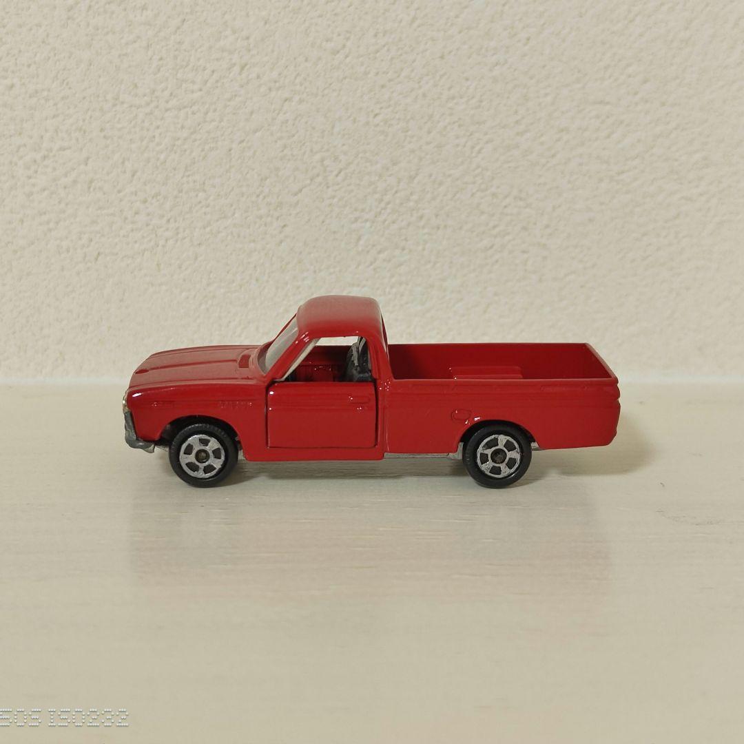 TOMICA トミカ ダットサン トラック 赤色 香港製 - メルカリ