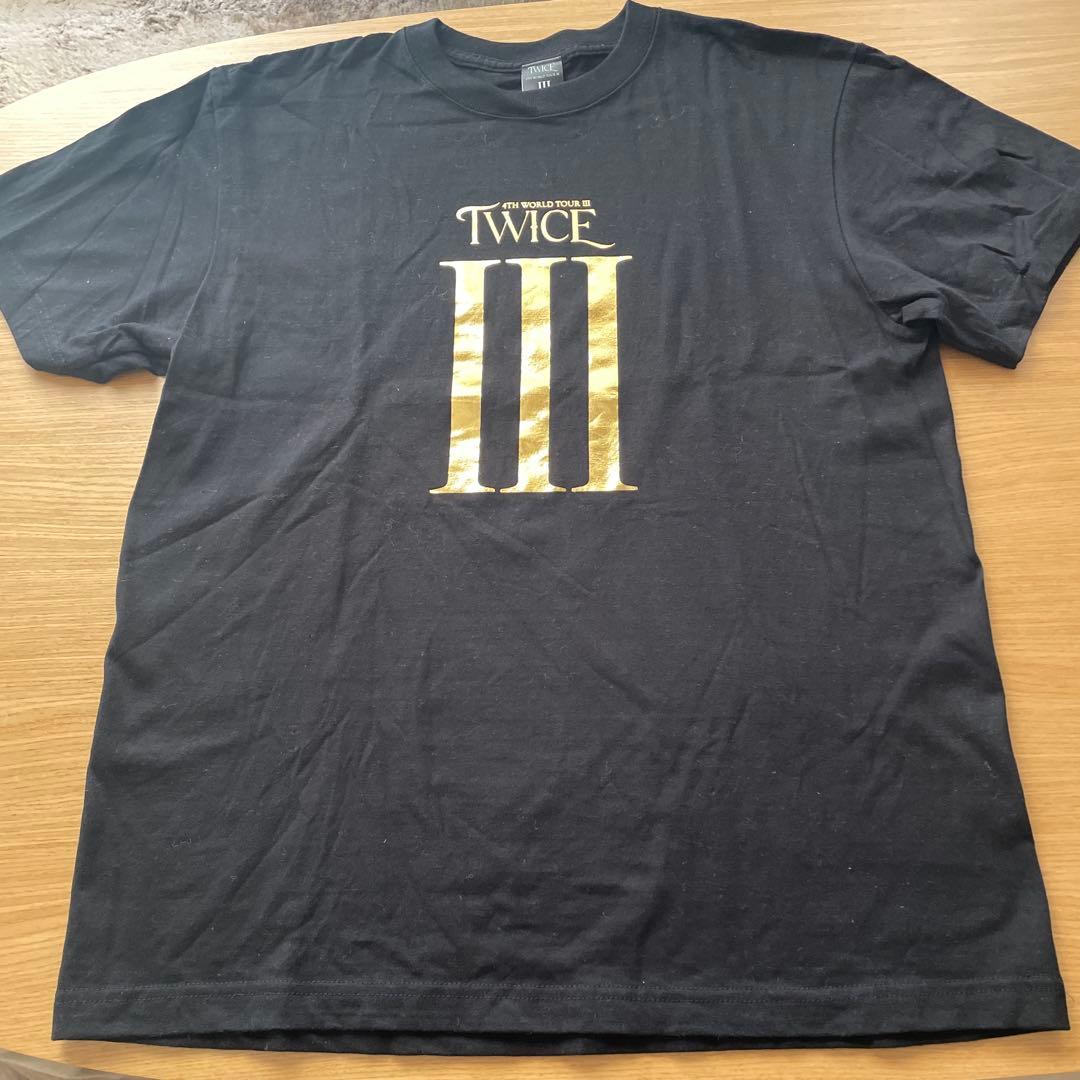 TWICE 4TH WORLD TOUR III Tシャツ - メルカリ