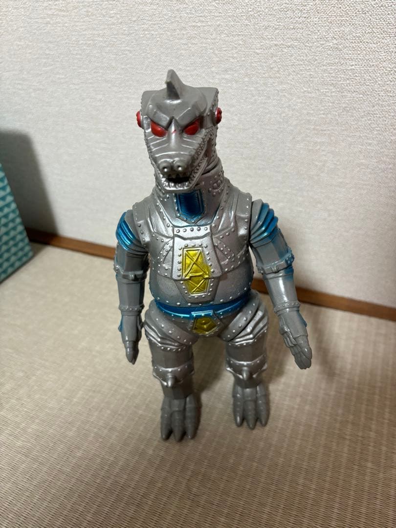 ブルマァク 復刻版 メカゴジラ ゴールドのソフビ