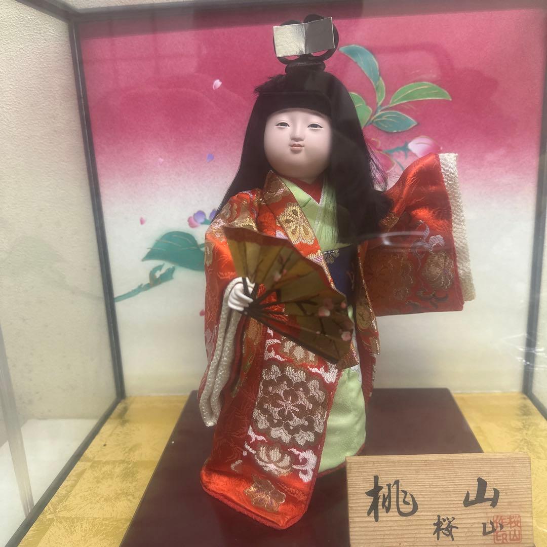 閉店セール】 桃山作 桜山 日本人形 ガラスケース入り 市松人形 - メルカリ