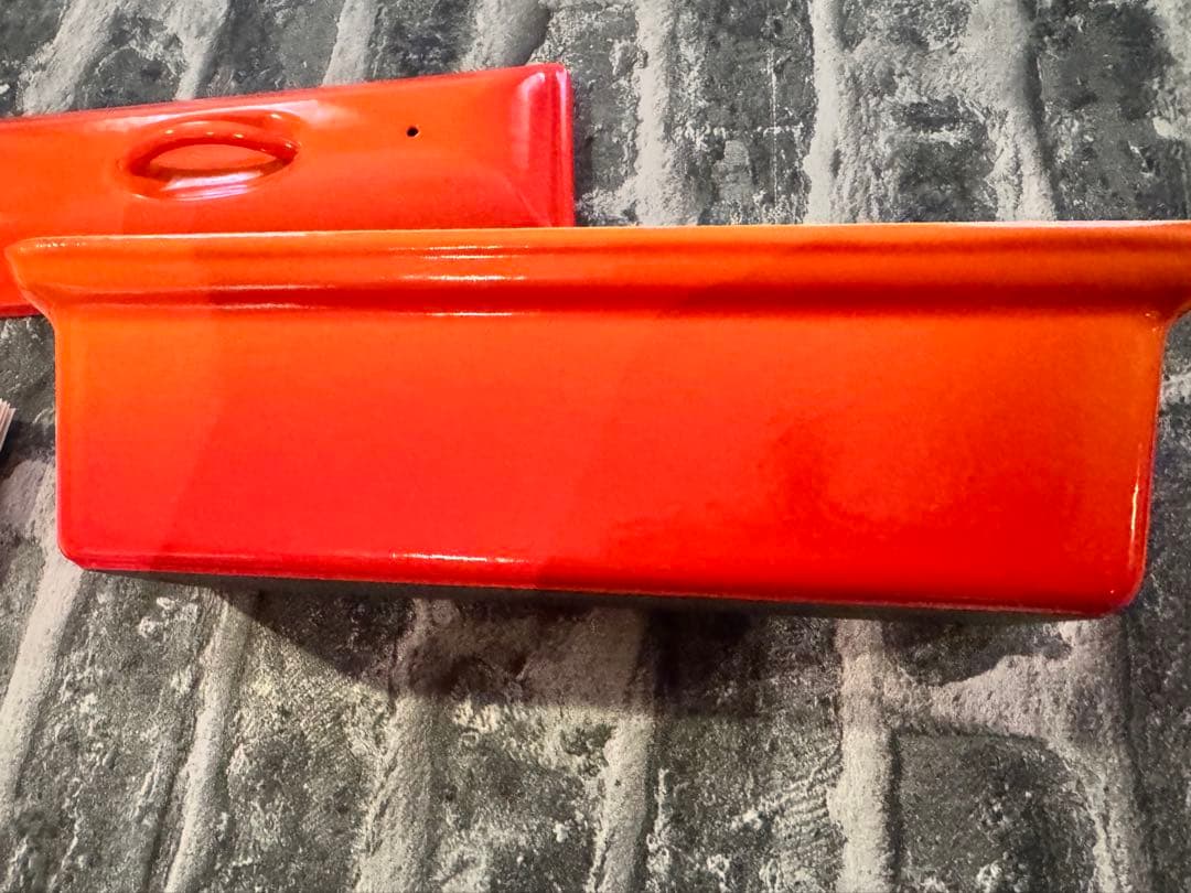 ル・クルーゼ　　テリーヌ型　28cm③④⑤ 三本　蓋付き LE CREUSET テリーヌ型 28cm ル・クルーゼ - メルカリ