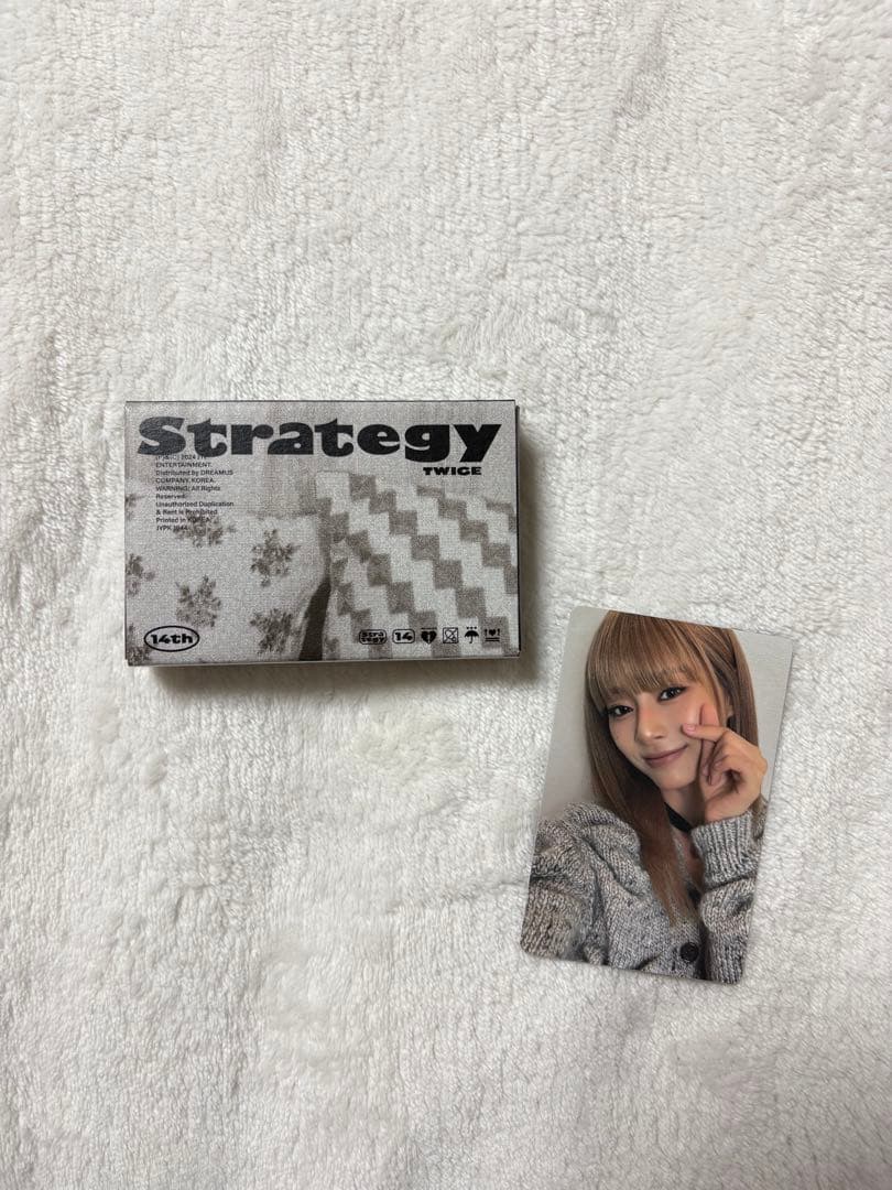 TWICE Strategy ツウィ トレカ - メルカリ