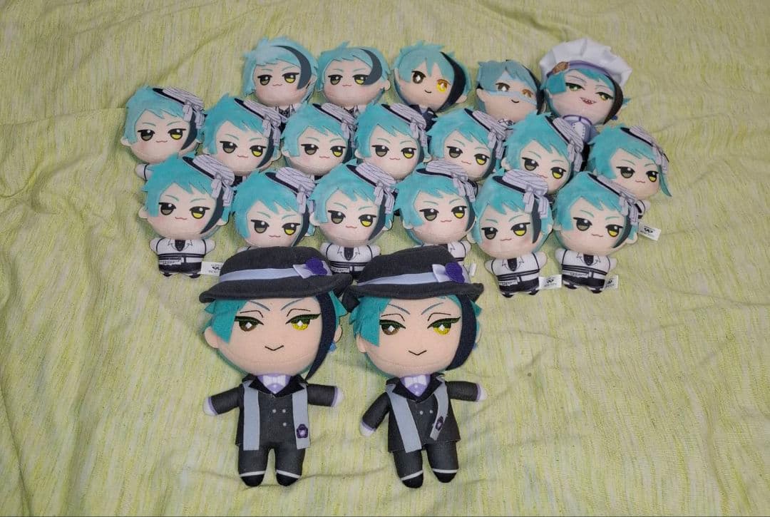 訳あり】ツイステ ジェイド ぬいぐるみ まとめ売り - メルカリ