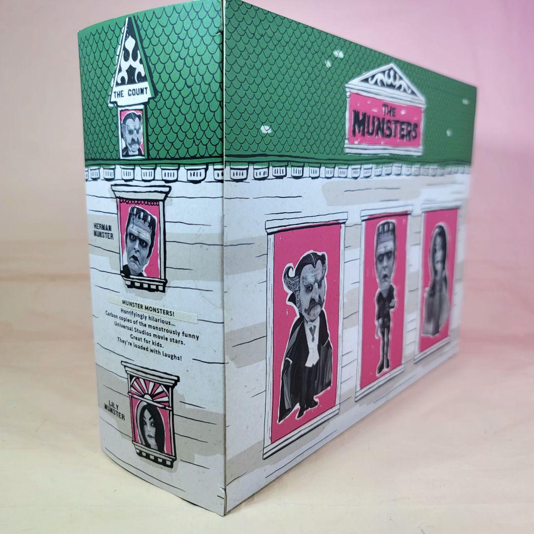 NECA】新品 正規品 マンスターズ リトルビッグヘッドフィギュア 3体