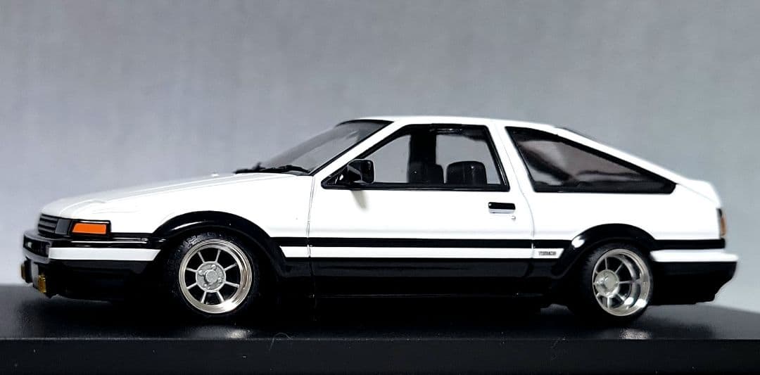 1/43　スプリンター　トレノ改　AE86　ハヤシストリート　アルミ製　深リム IG1589 1/43 Toyota Sprinter Trueno (AE86) 3Door TK-Street Early