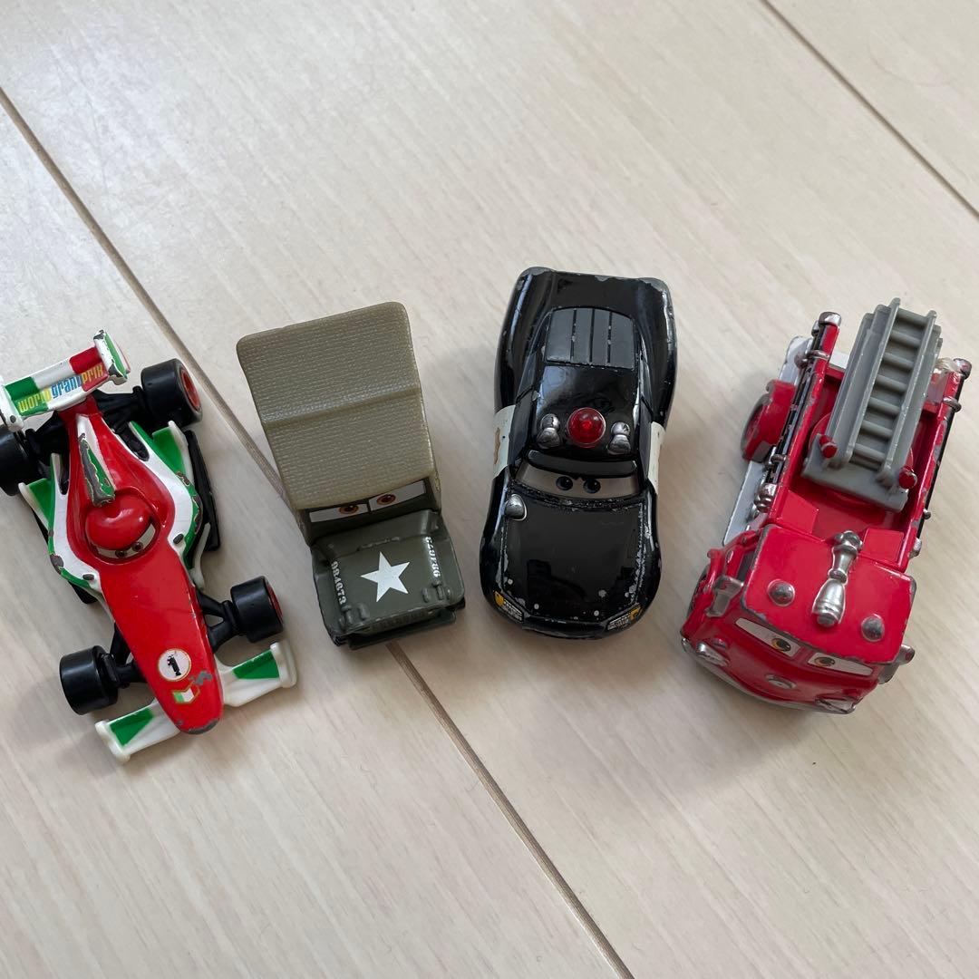 カーズ トミカ 4台まとめ売り バラ売り不可 - メルカリ