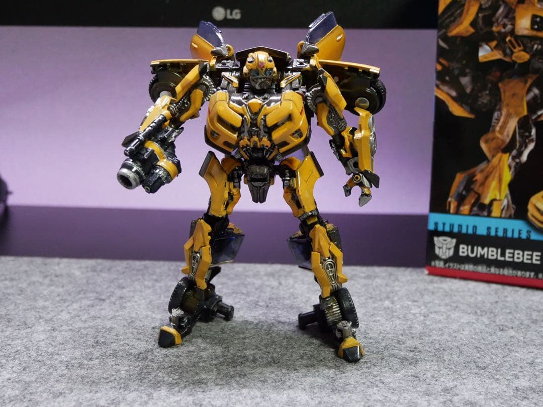 トランスフォーマー SS-90 バンブルビーリペイント品 - メルカリ