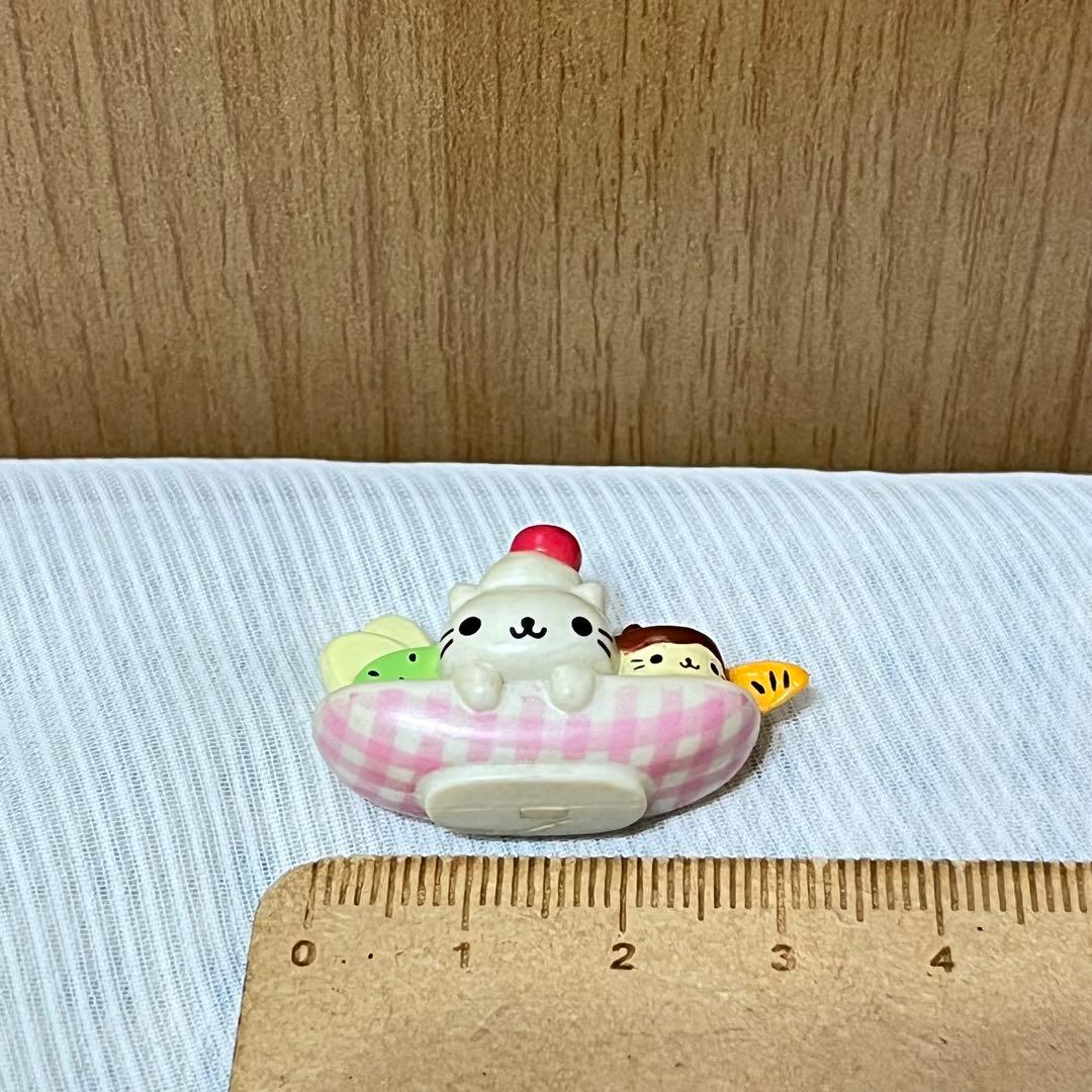 希少 にゃんにゃんにゃんこ プリンアラモード グッズ キーホルダー