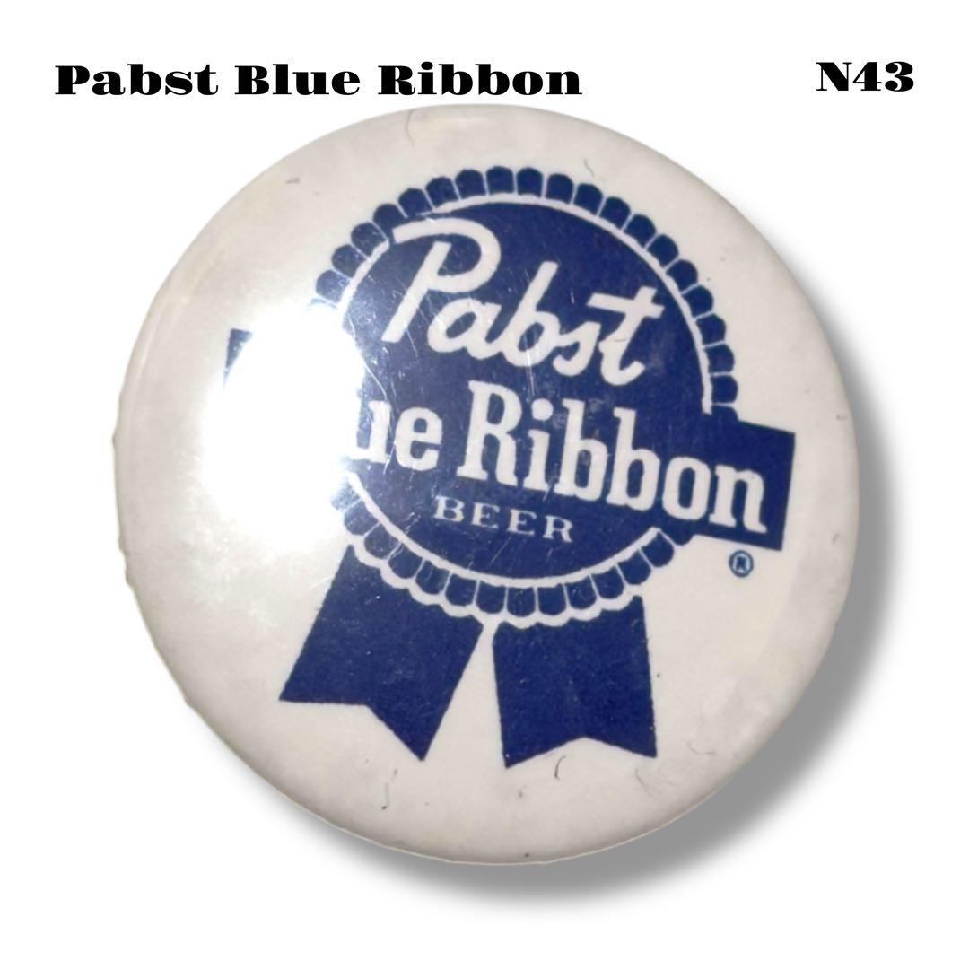 希少品！ Pabst Blue Ribbon パブスト ブルー リボン 缶バッジ - メルカリ